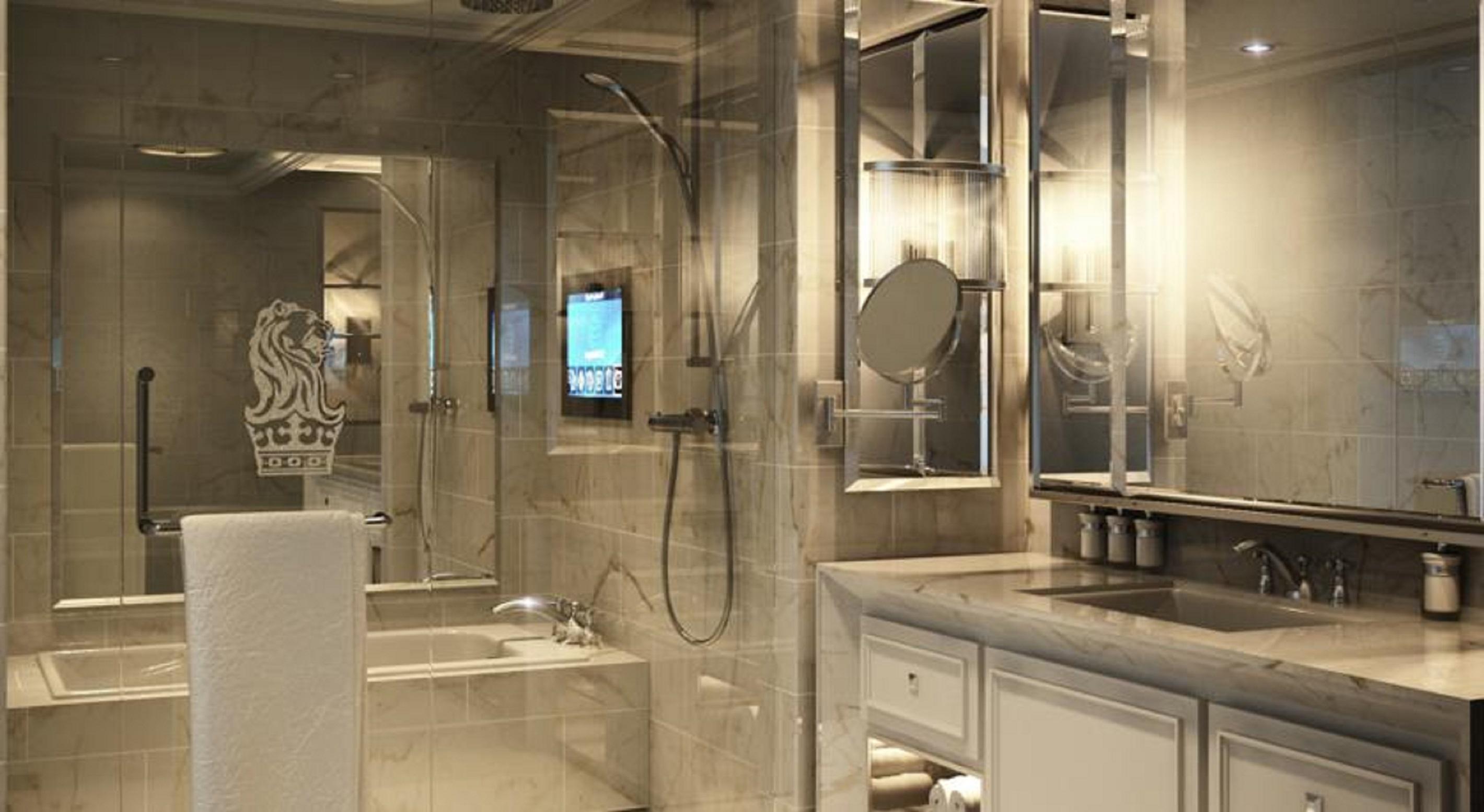 Hotel The Ritz-Carlton, Kuala Lumpur Exterior foto A bathroom with a shower enclosure