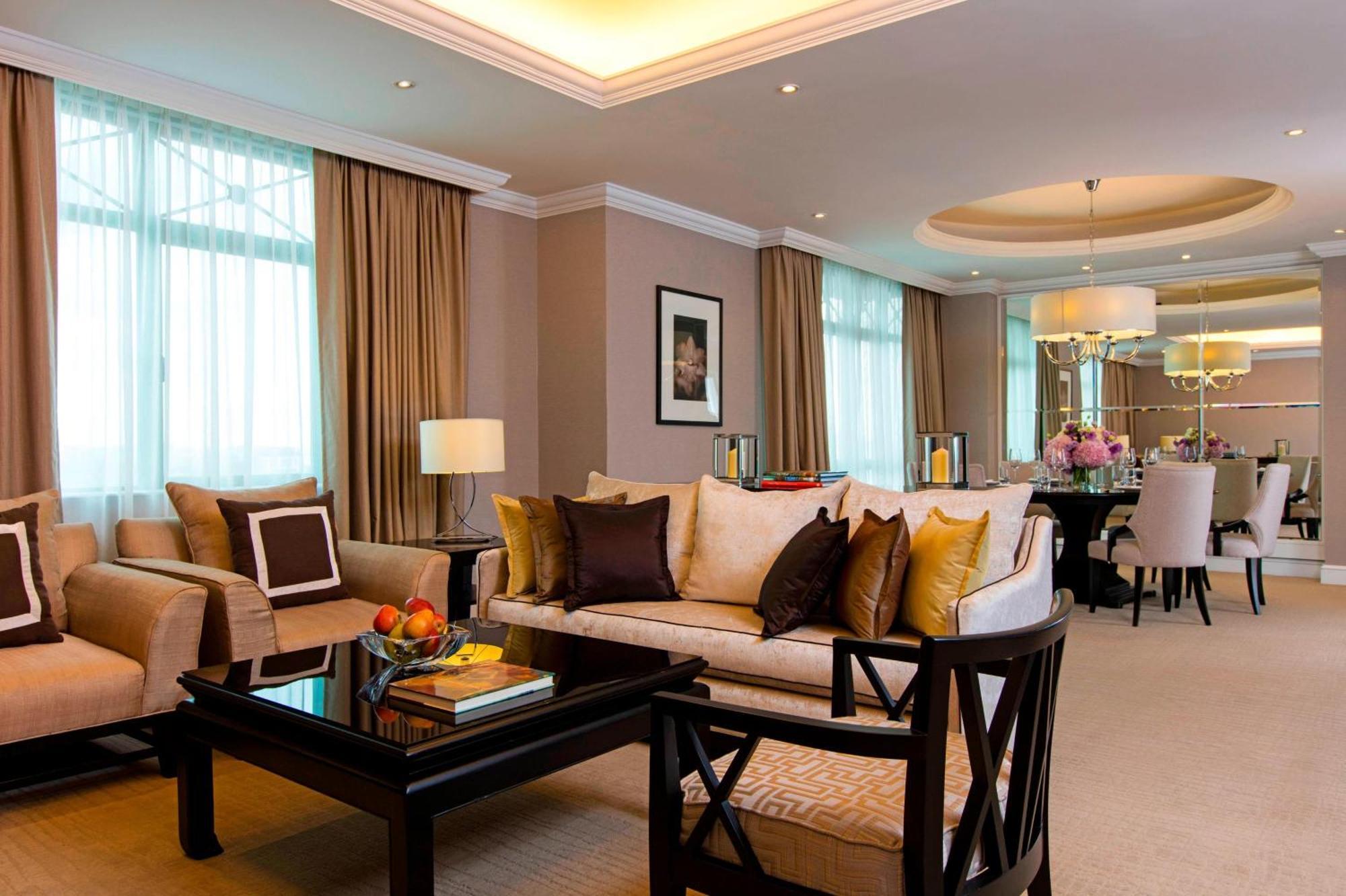 Hotel The Ritz-Carlton, Kuala Lumpur Exterior foto A suite at the Shangri-La Hotel, Kuala Lumpur